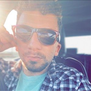 Meet your Posher, Edward